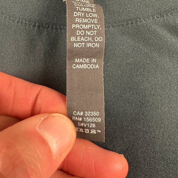 Vuori Men's Strat Tech Tee XL Green Athletic Crew Neck Workout Casual - Picture 5 of 9